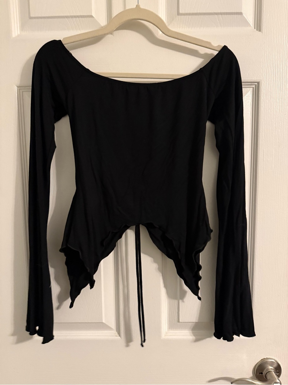Urban Outfitters Black Ruched Long-Sleeve Off-Shoulder Top - Picture 2 of 3